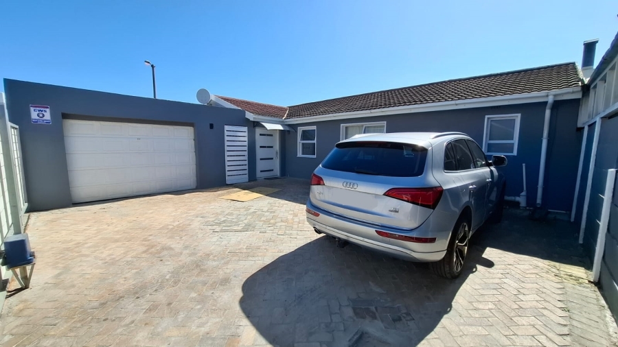 3 Bedroom Property for Sale in Colorado Western Cape